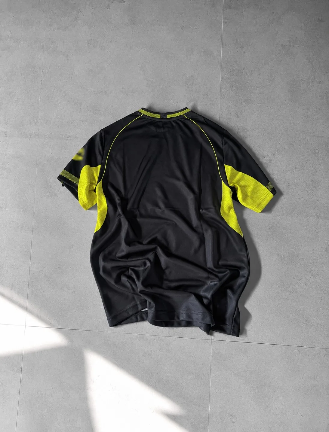 Real Madrid 2025-26 Plain Special Edition Jersey – photo 2