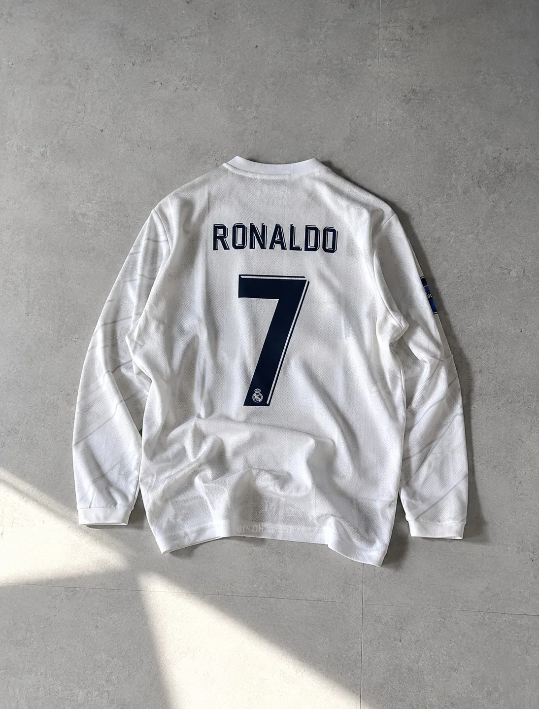 Ronaldo Real Madrid 2018 UCL Final Edition Retro Jersey – photo 2