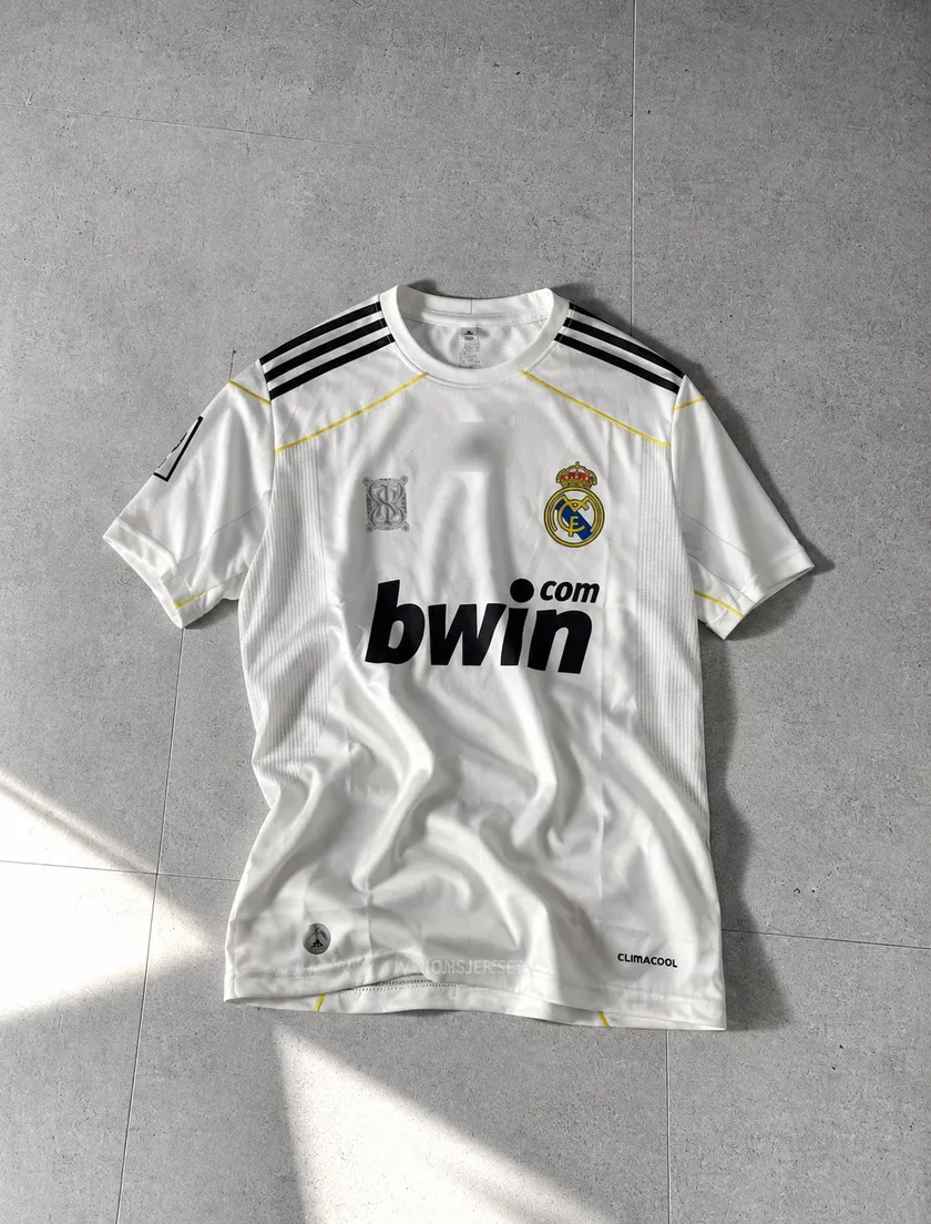 Ronaldo Real Madrid 2009-10 Home Retro Jersey