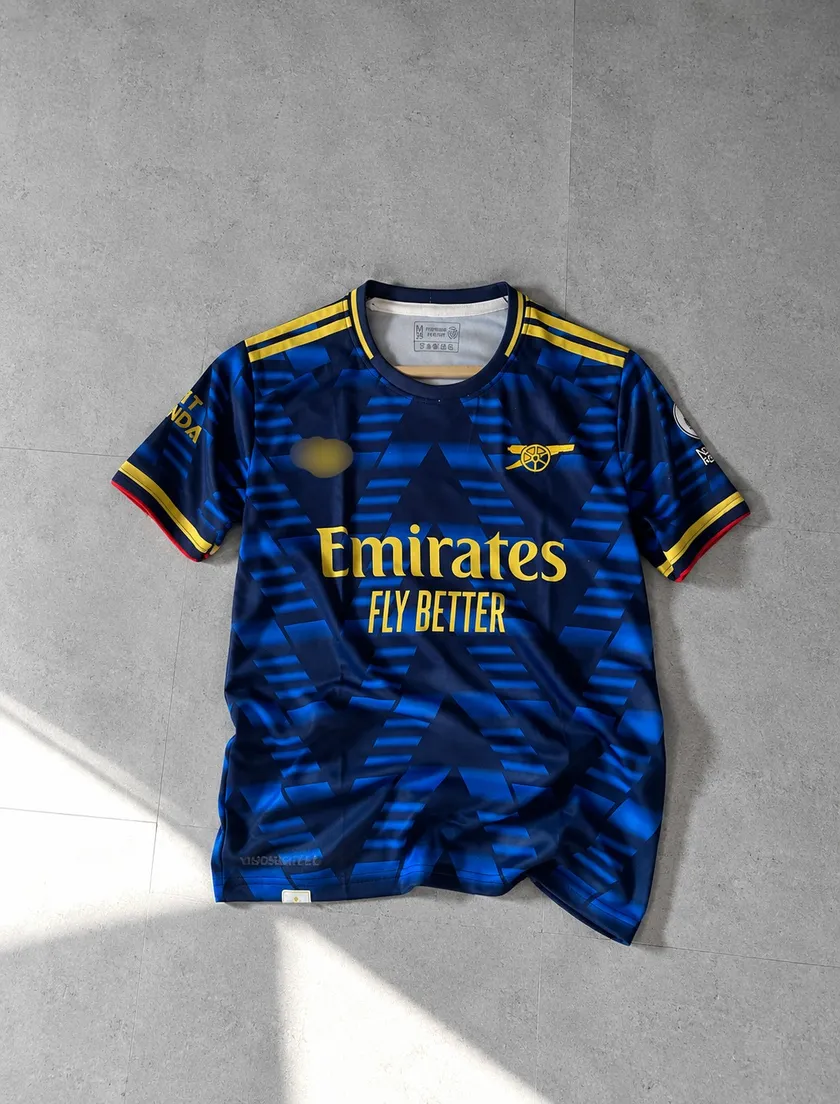 Saka Arsenal Jersey